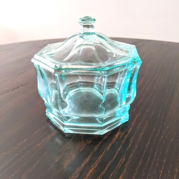 Vintage Indiana Glass Octagon Covered Candy Box / Dish Teal Color - Picture 4 of 7